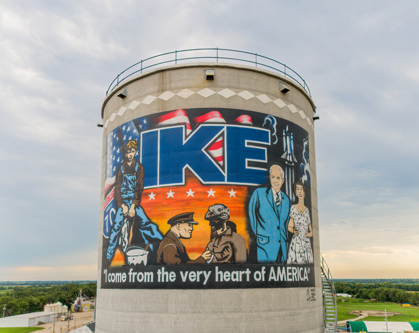 Ike-Heart-of-America-Silo-Mural-Abilene,KS