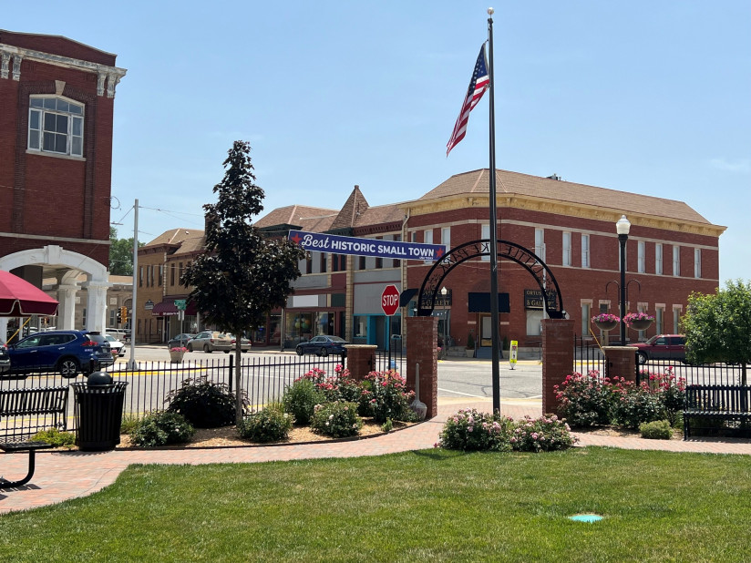 best_historic_small_town_banner.jpg