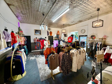 r&k_boutique.jpeg